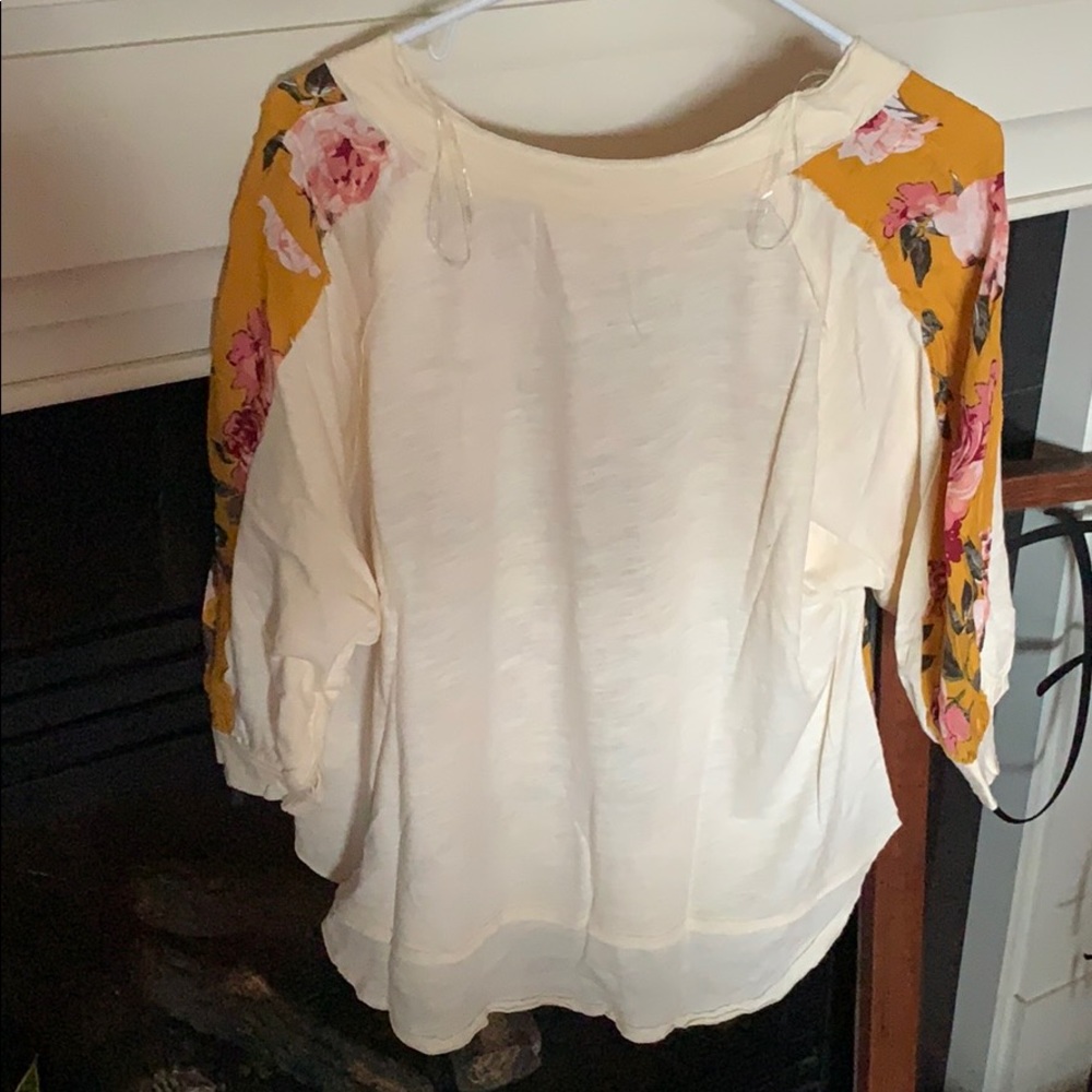 Umgee top - Picture 2 of 2